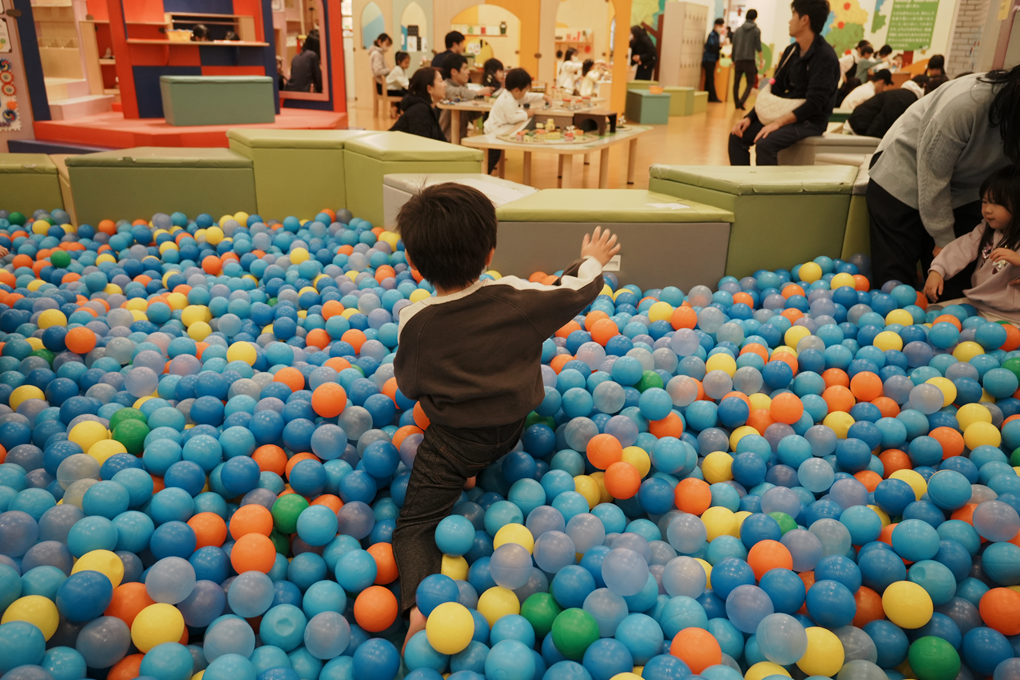ボールプール